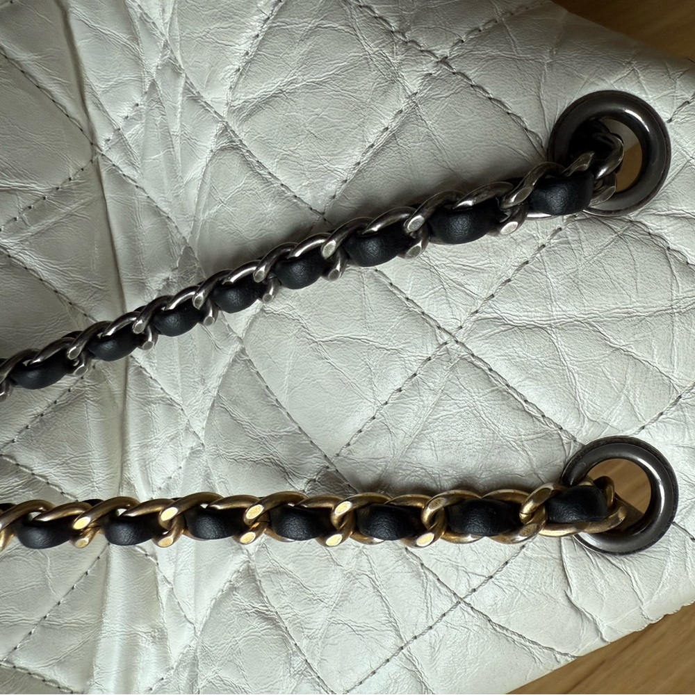 100% AUTHENTIC CHANEL GABRIELLE BACKPACK (WHITE/BLACK) - Picture 6 of 16